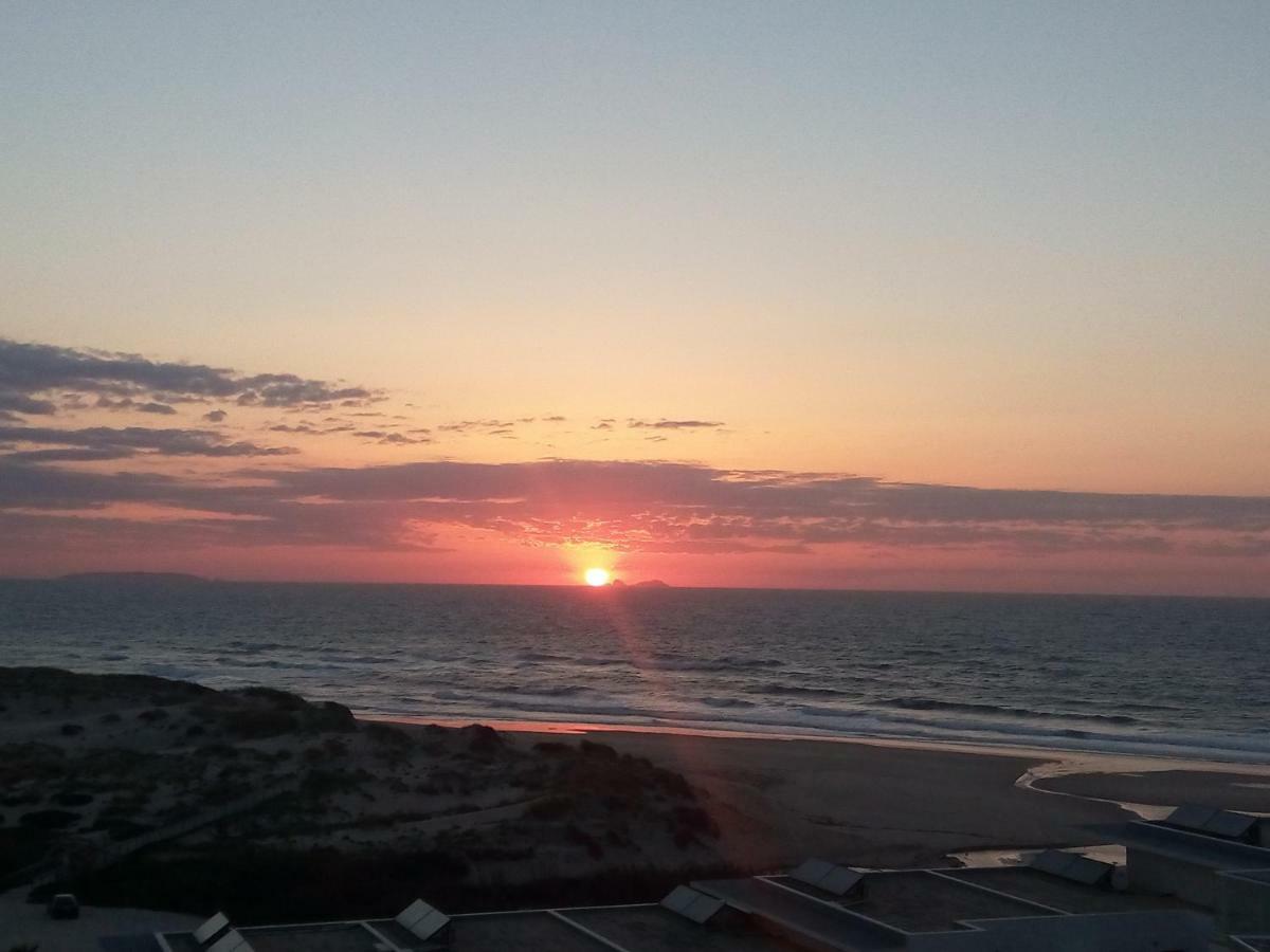 Praia Del Rey Pool View Bythe Sea 프라이아델레이 외부 사진